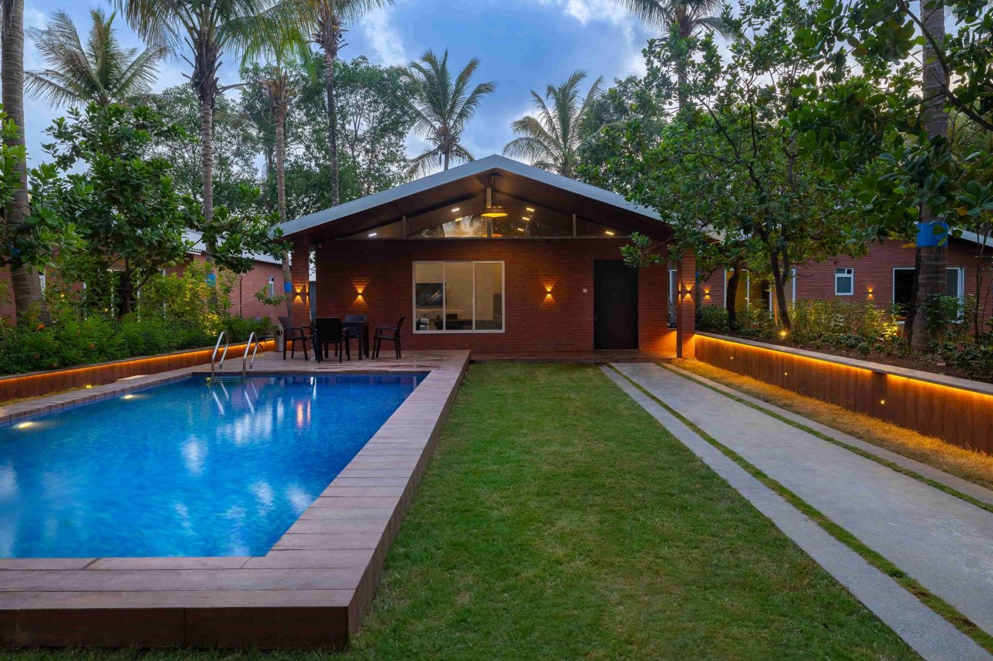 Coco Bliss By Mauli Stays Manor Exterior photo