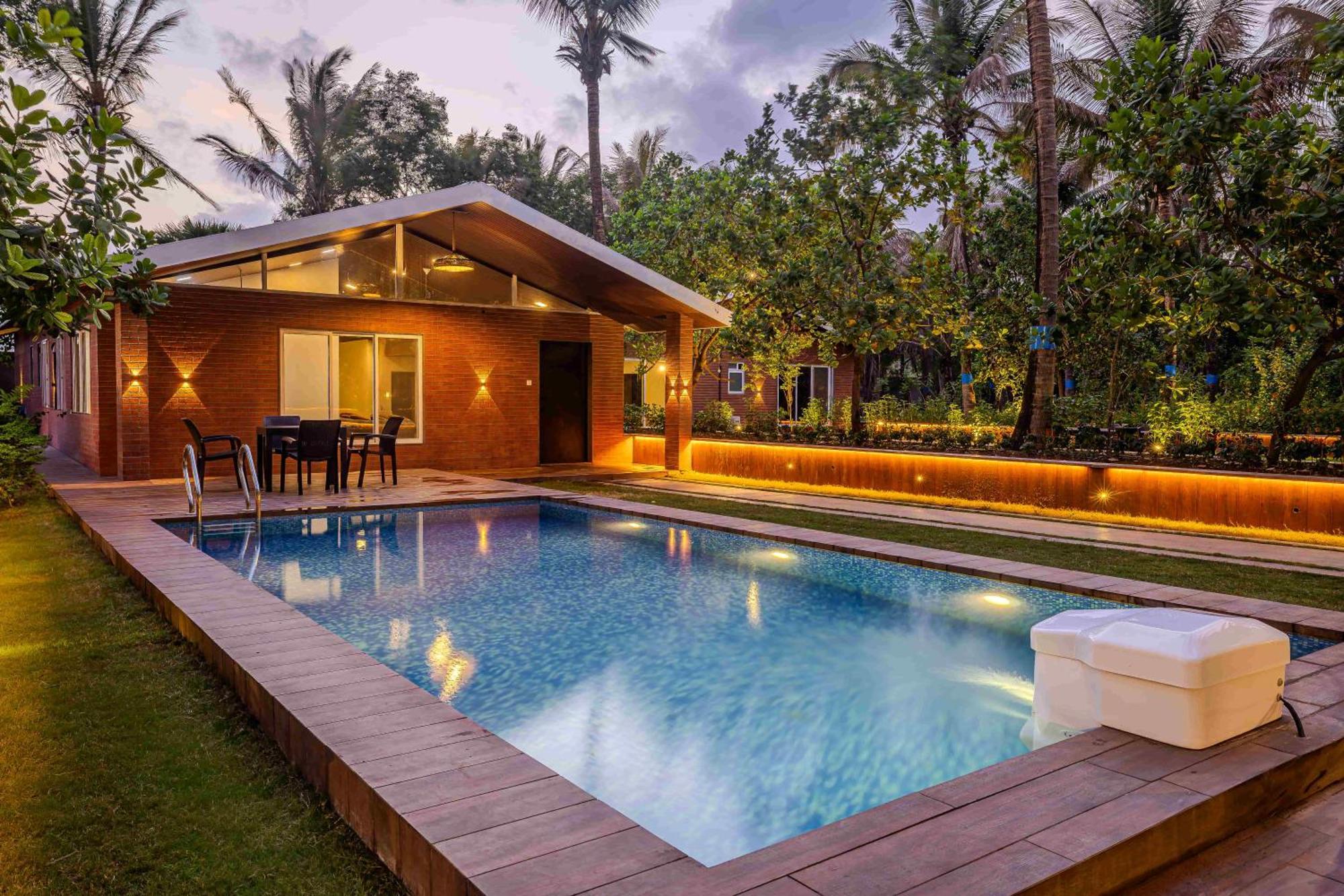 Coco Bliss By Mauli Stays Manor Exterior photo