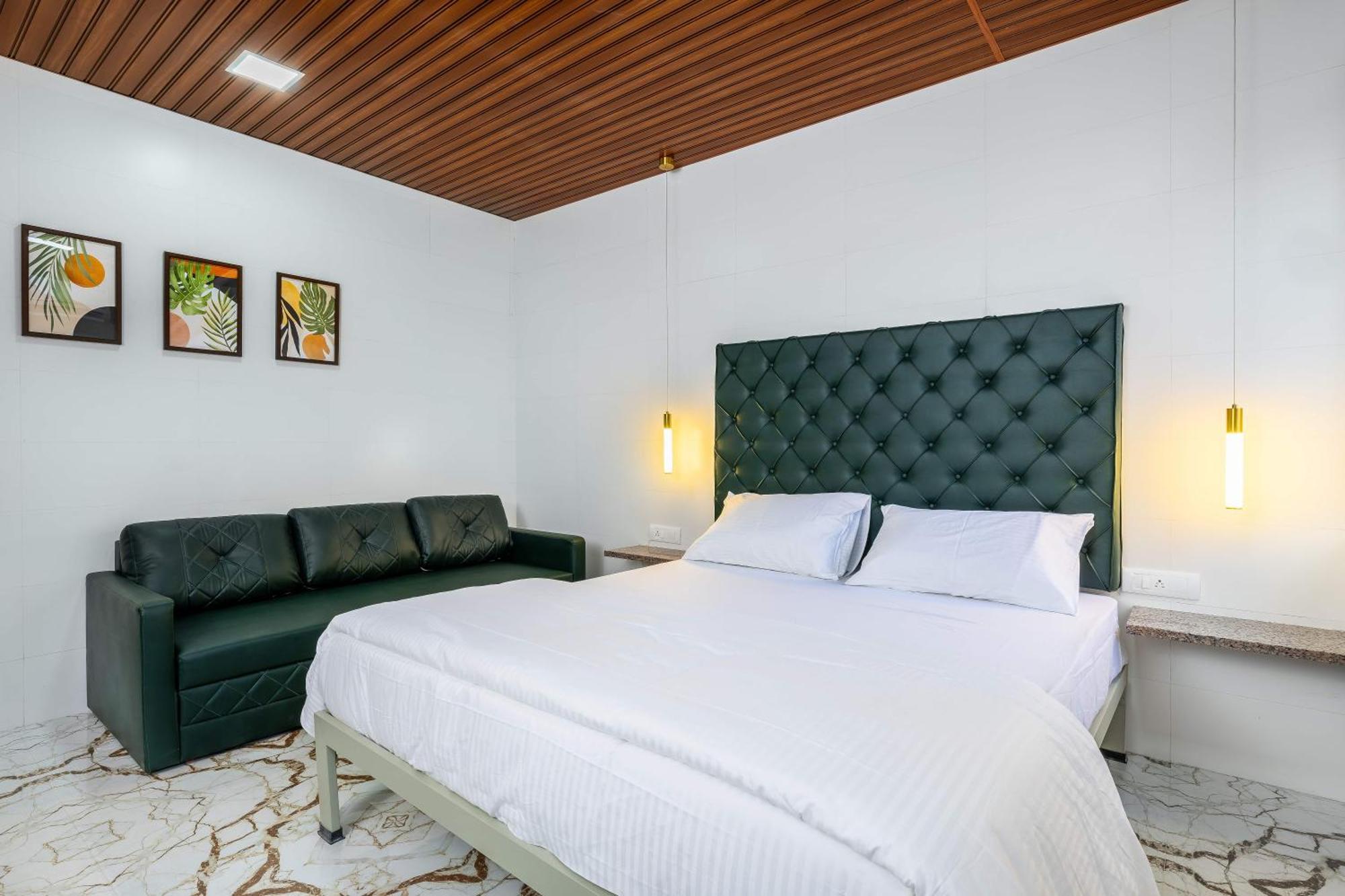Coco Bliss By Mauli Stays Manor Exterior photo