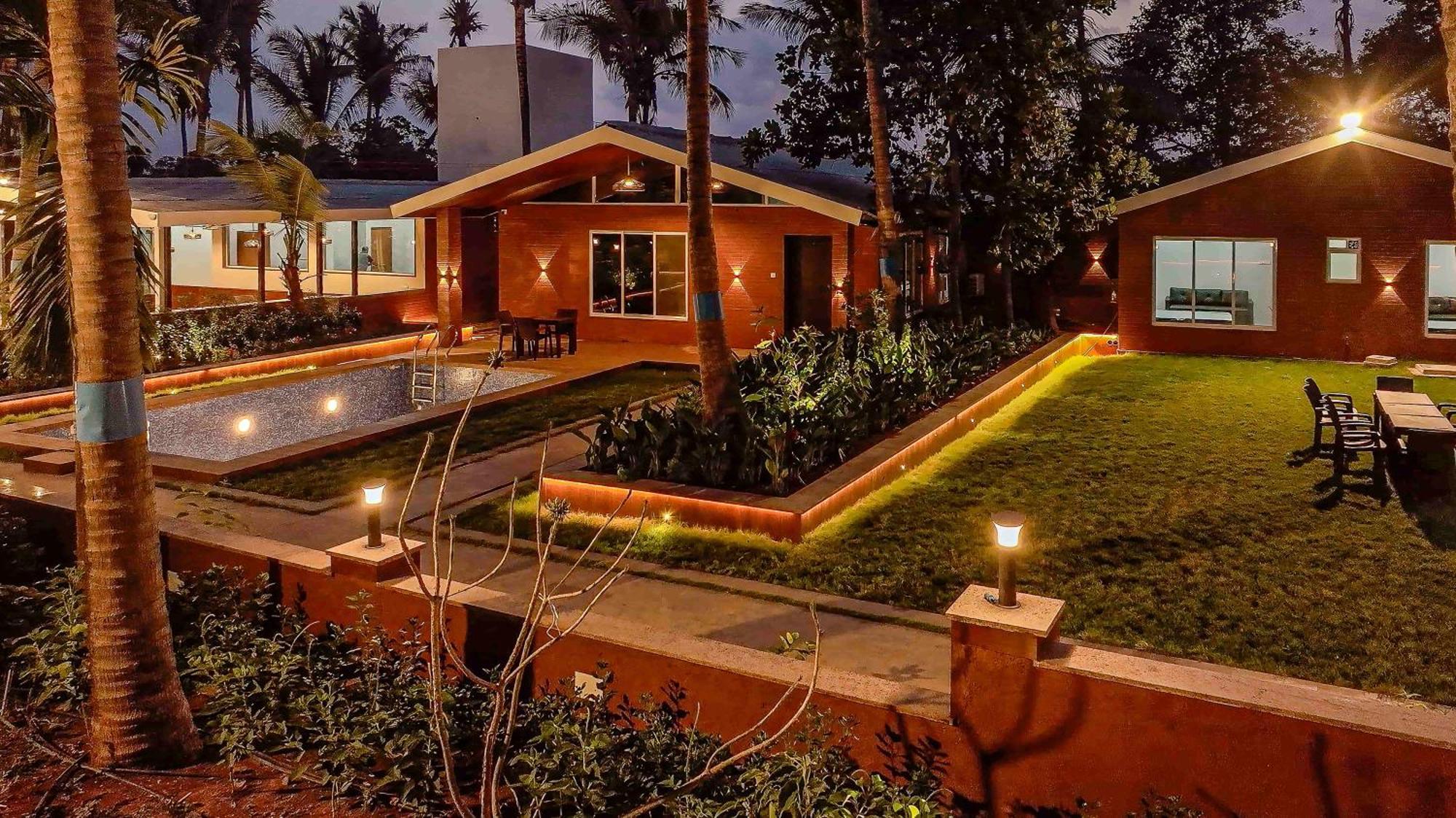 Coco Bliss By Mauli Stays Manor Exterior photo